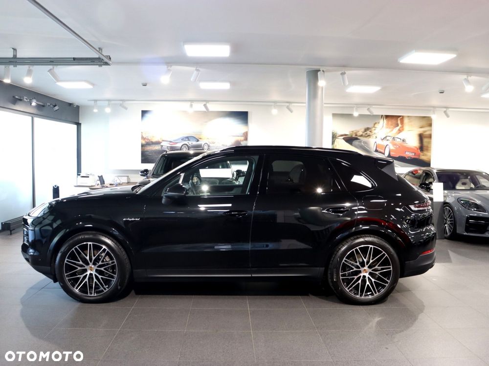 Porsche Cayenne E-Hybrid PHEV - 2
