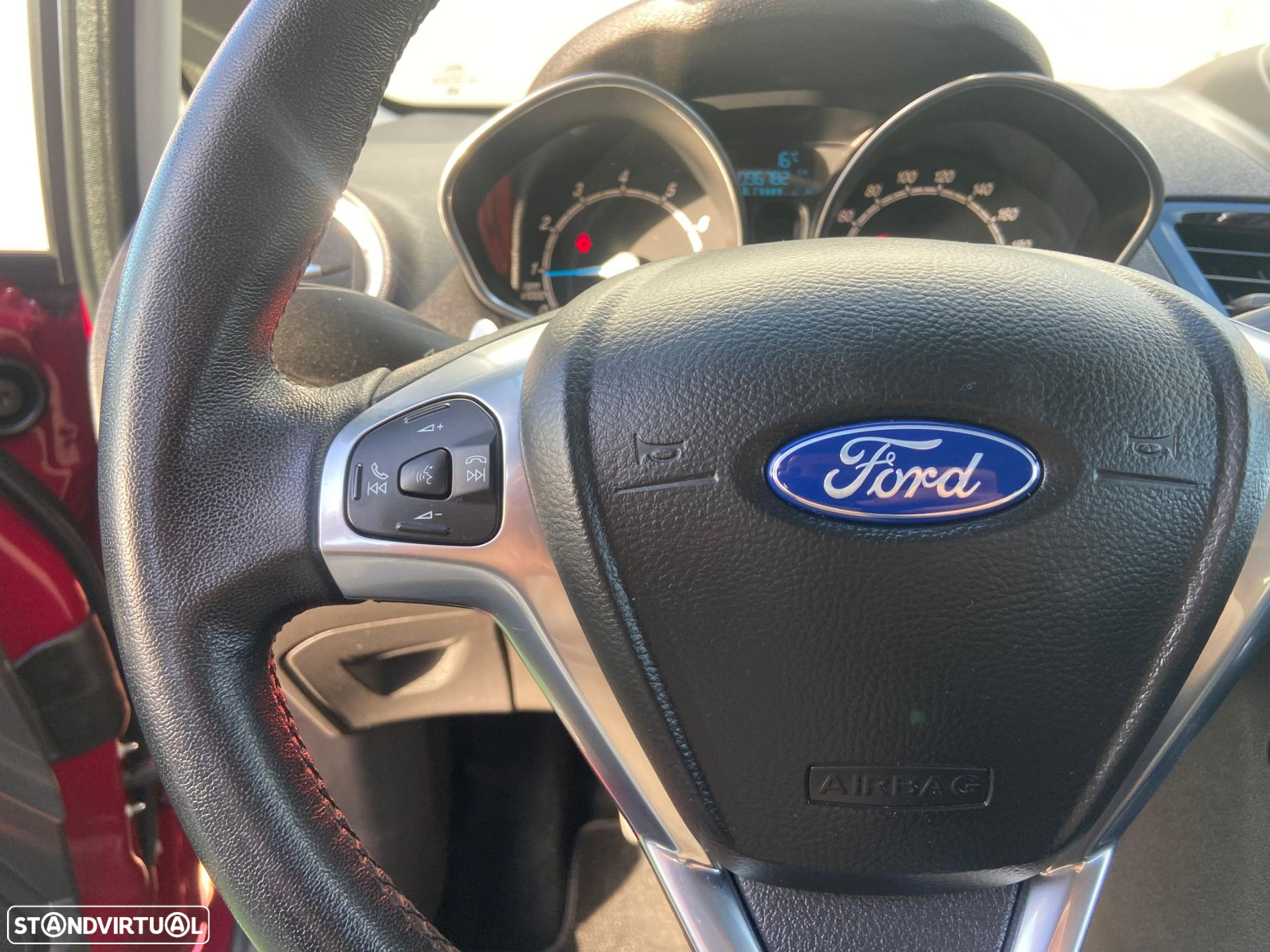 Ford Fiesta 1.0 EcoBoost S&S COOL&CONNECT - 14