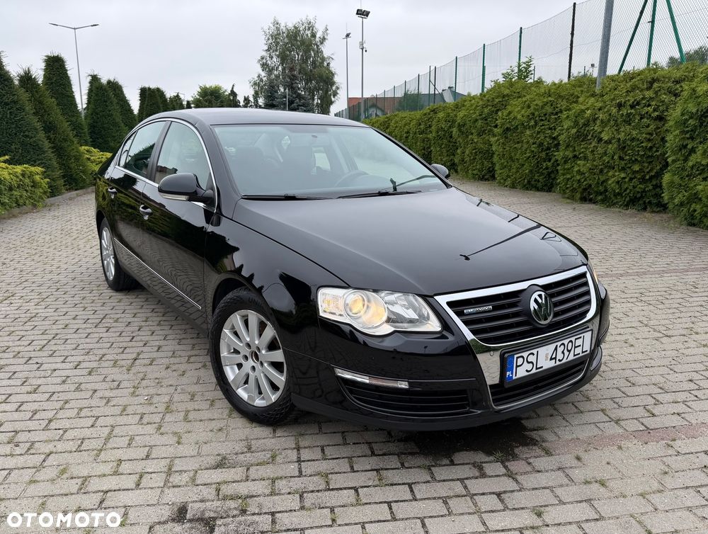 Volkswagen Passat 2.0 TDI DPF BlueMot Comfortline - 1