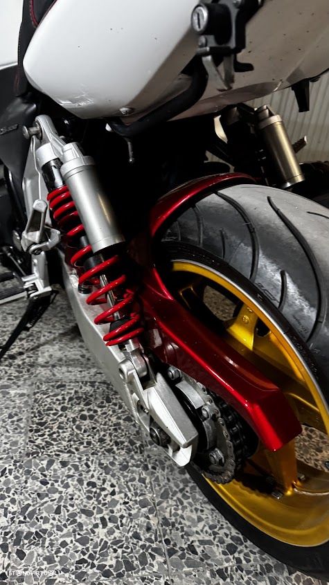 Honda CB - 4