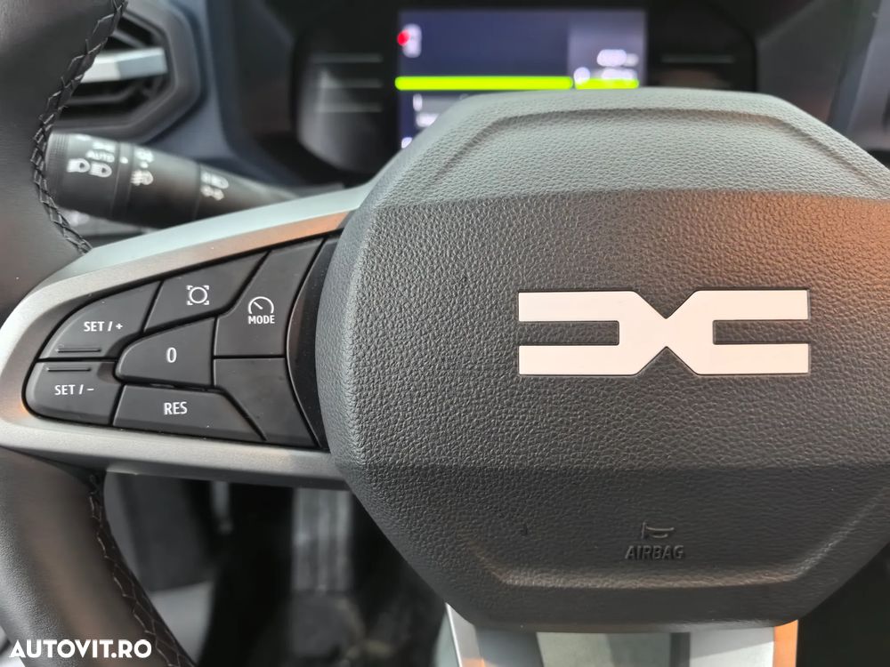Dacia Duster HEV 140 Journey - 13