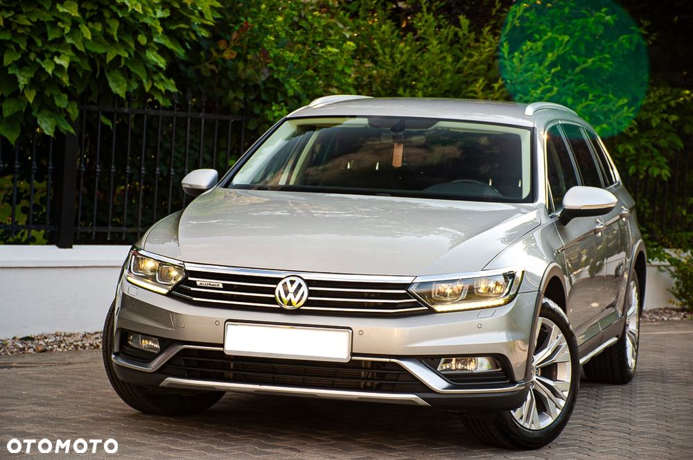 Volkswagen Passat 2.0 TDI SCR 4Mot DSG Highline - 4