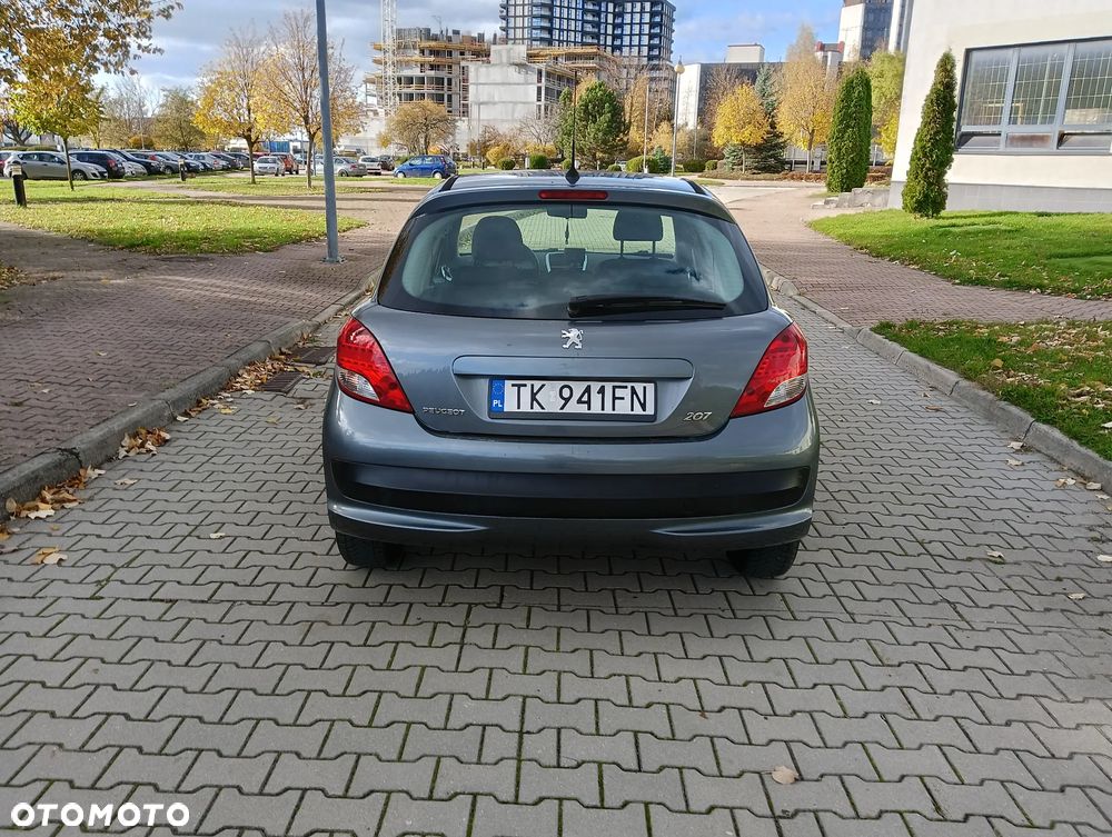 Peugeot 207 1.4 16V Trendy - 9