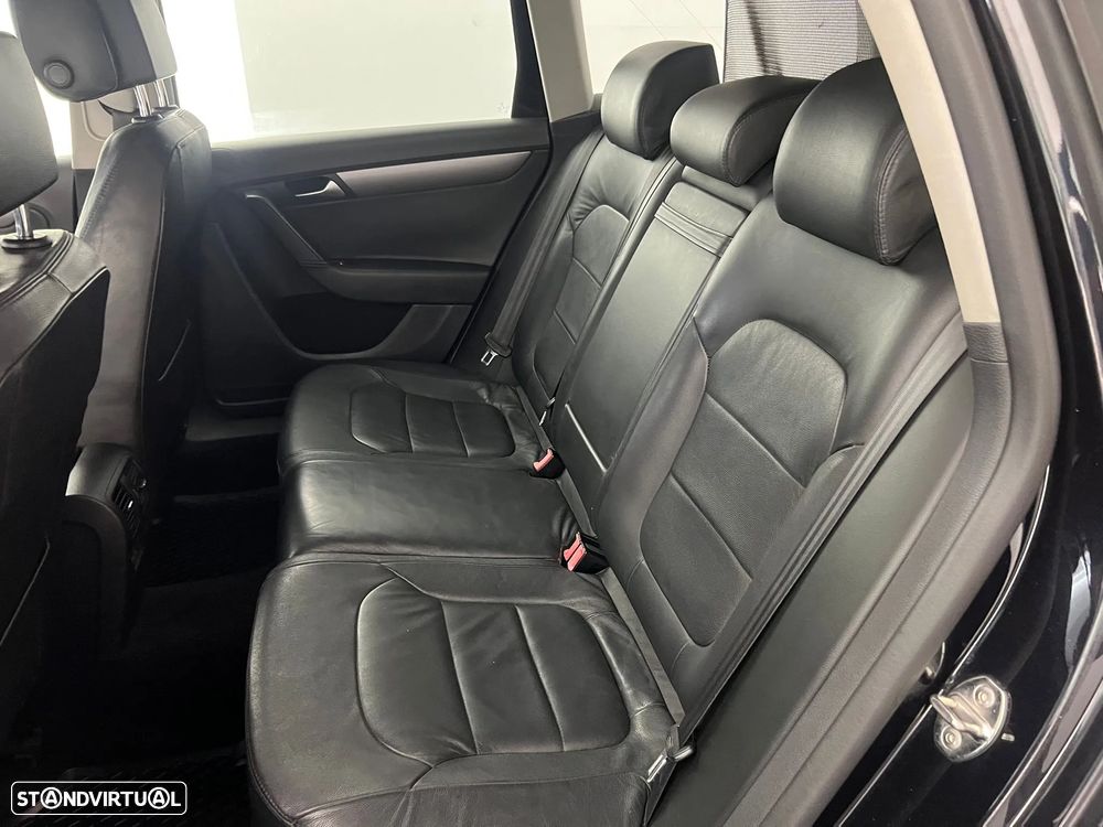 VW Passat Variant 2.0 TDI DSG Highline - 9