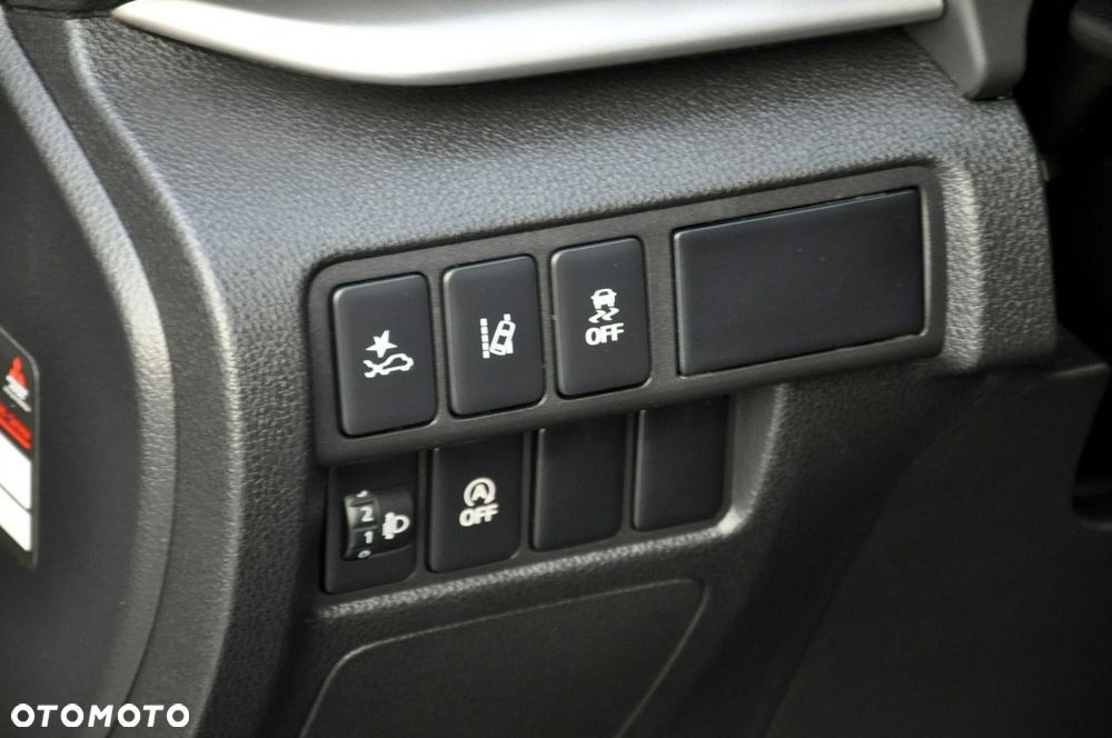 Mitsubishi Eclipse Cross - 35