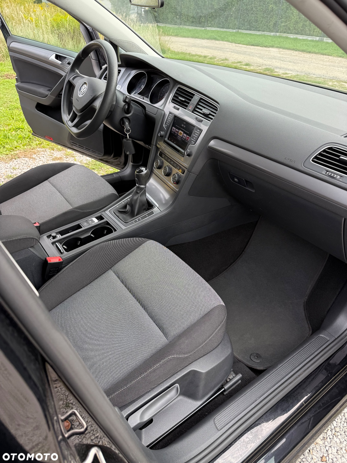 Volkswagen Golf - 16