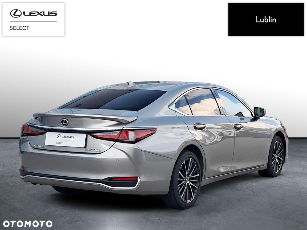 Lexus ES 300h Business Edition - 5