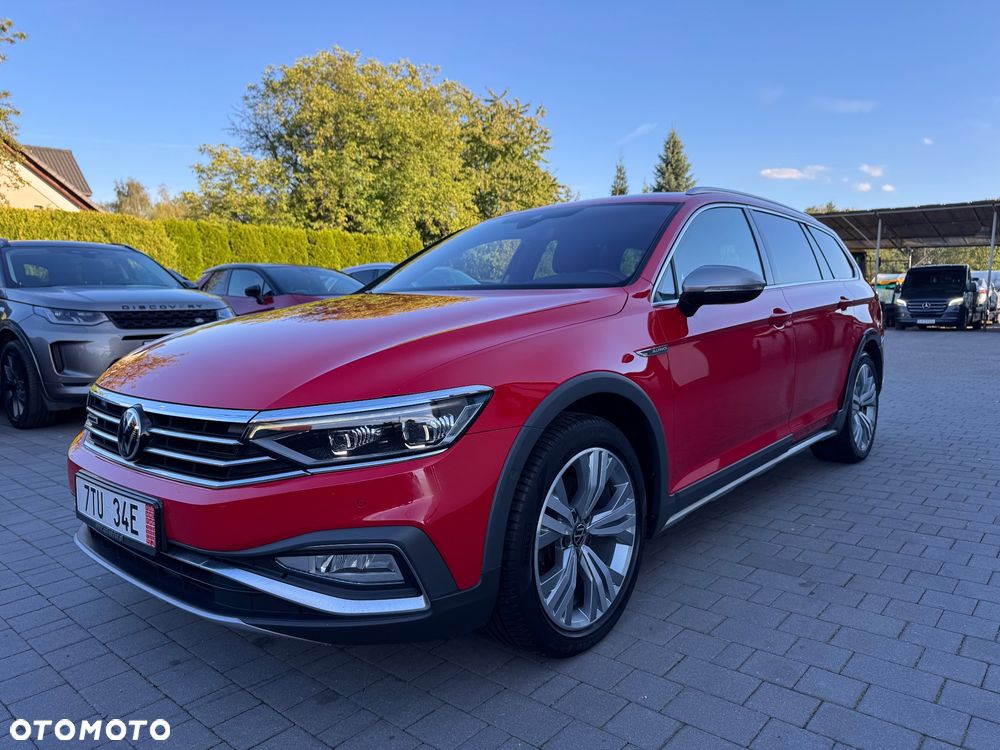 Volkswagen Passat Alltrack 2.0 TDI SCR DSG 4Motion - 6