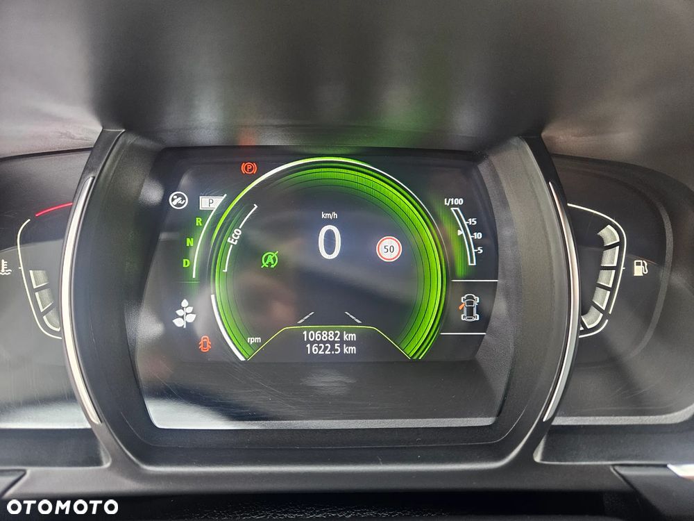 Renault Grand Scenic - 10