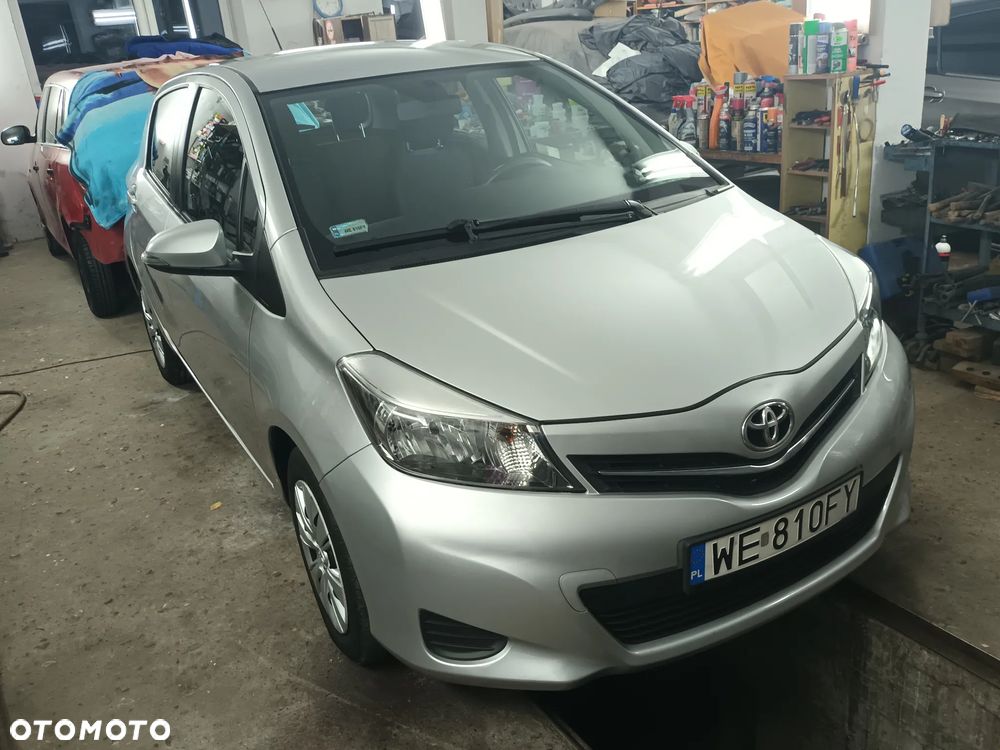 Toyota Yaris - 1