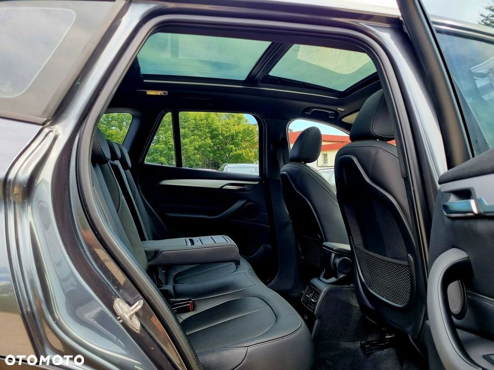 BMW X1 xDrive20d Sport Line - 13