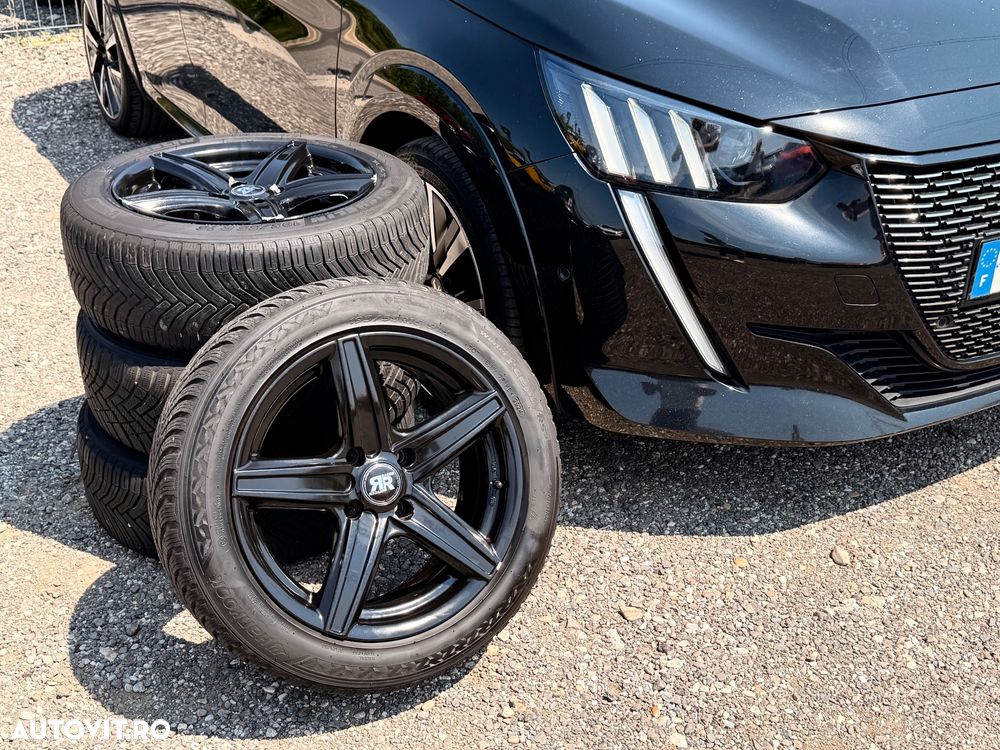 Peugeot 208 1.2 L PureTech STT EAT8 GT Line - 10