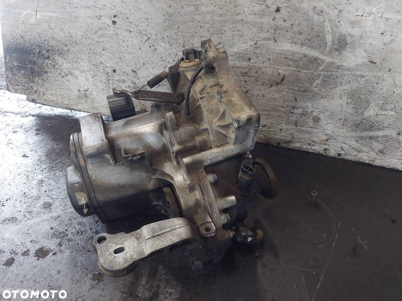 SKRZYNIA BIEGÓW SEAT CORDOBA I FL 1.6 8V MANUAL 5 BIEGÓW DXN - 4