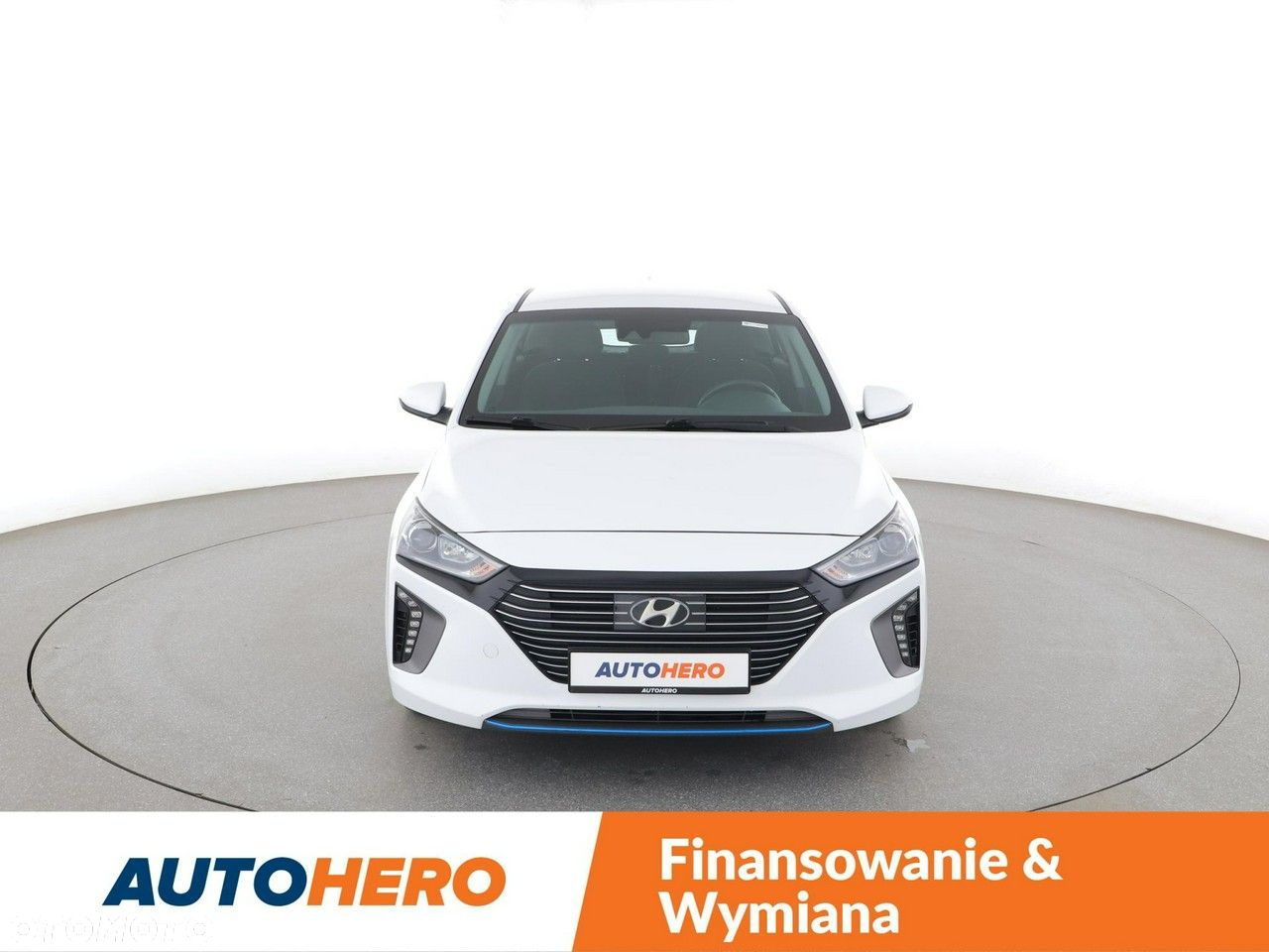 Hyundai IONIQ - 11