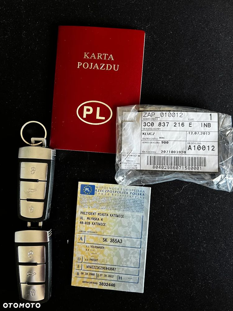 Volkswagen Passat 1.9 TDI DPF BlueMotion - 23