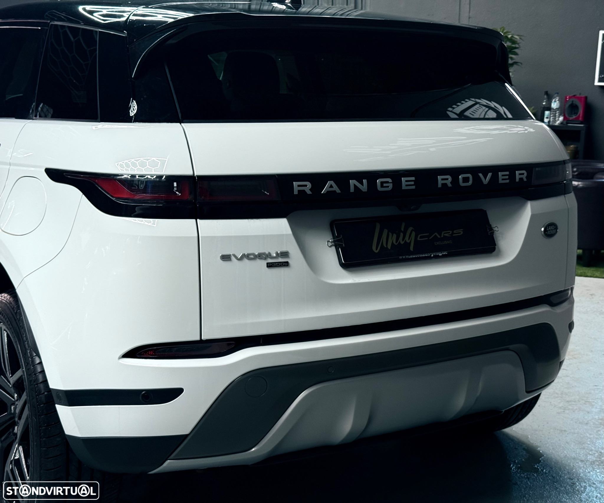 Land Rover Range Rover Evoque 1.5 P300e AWD Autobiography Auto - 7