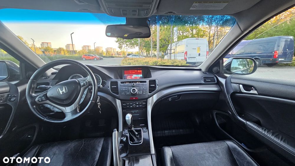 Honda Accord 2.2d Executive Nav - 15