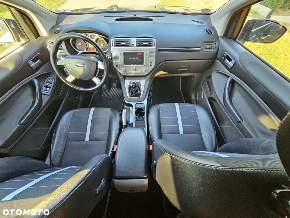 Ford Kuga 2.0 TDCi 2x4 Trend - 6