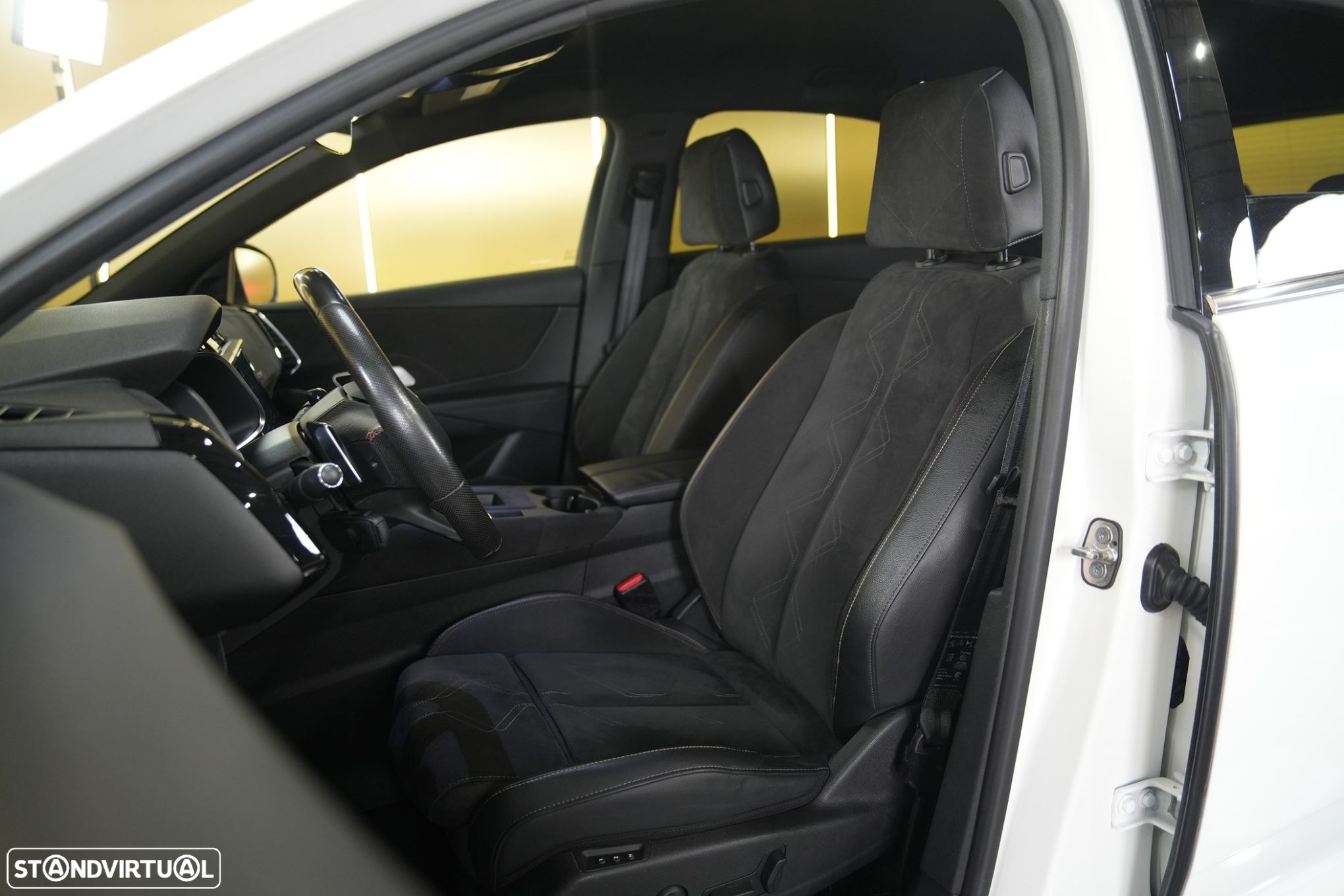 DS DS7 Crossback 1.5 BlueHDi Performance Line EAT8 - 33