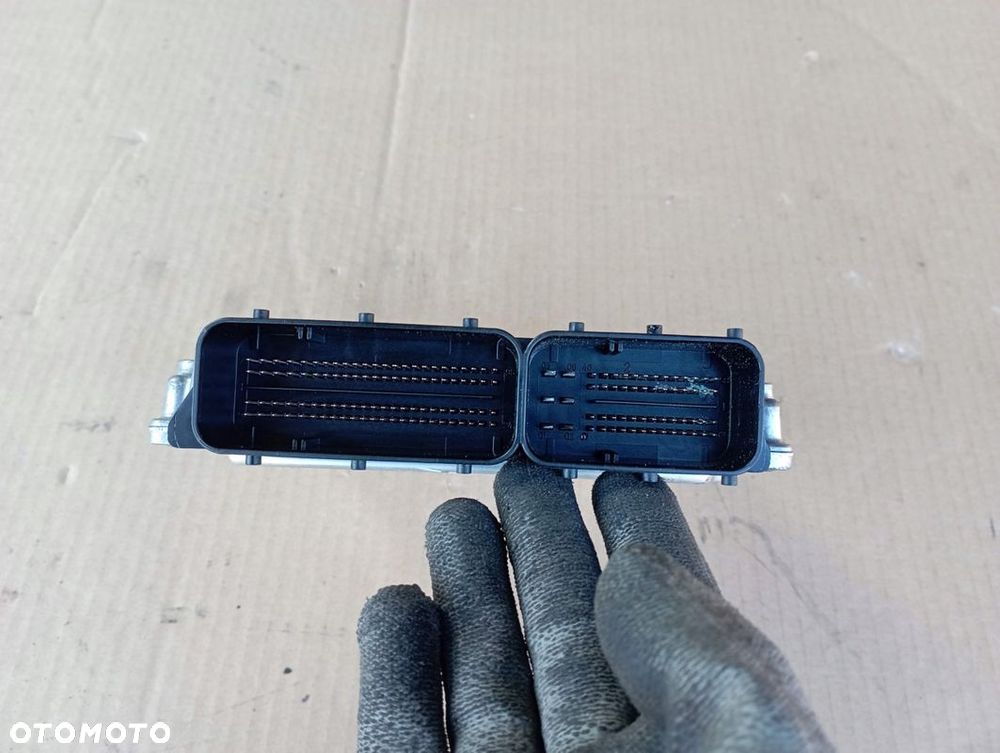 BMW E60 E61 2.5 D STEROWNIK KOMPUTER SILNIKA 7796637 - 3