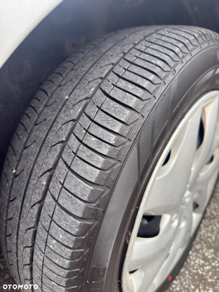 Renault Clio 1.2 16V Alize Euro5 - 19