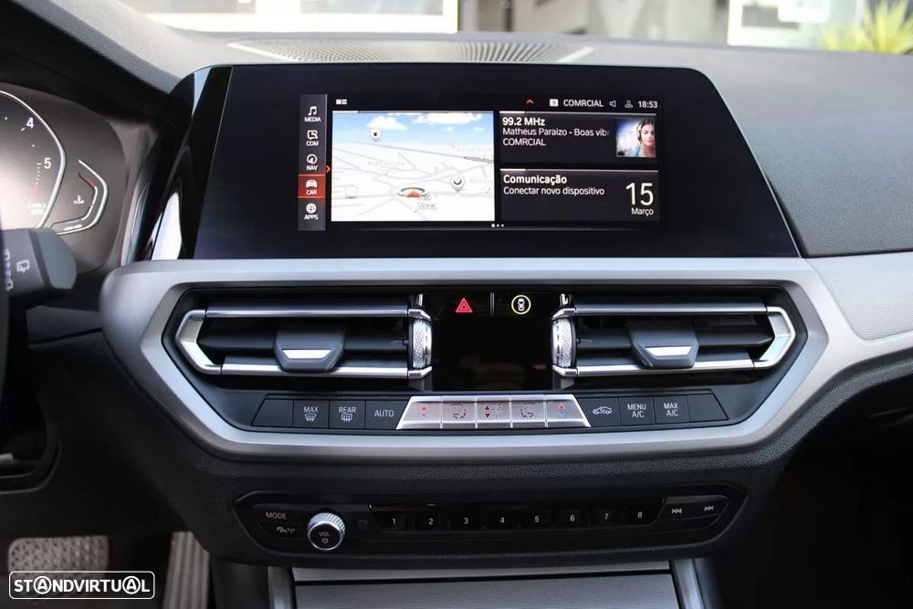 BMW 320 d Line Sport Auto — fotografia 14