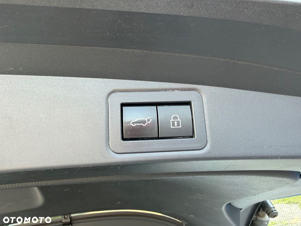 Toyota Corolla 2.0 Hybrid Executive - 10