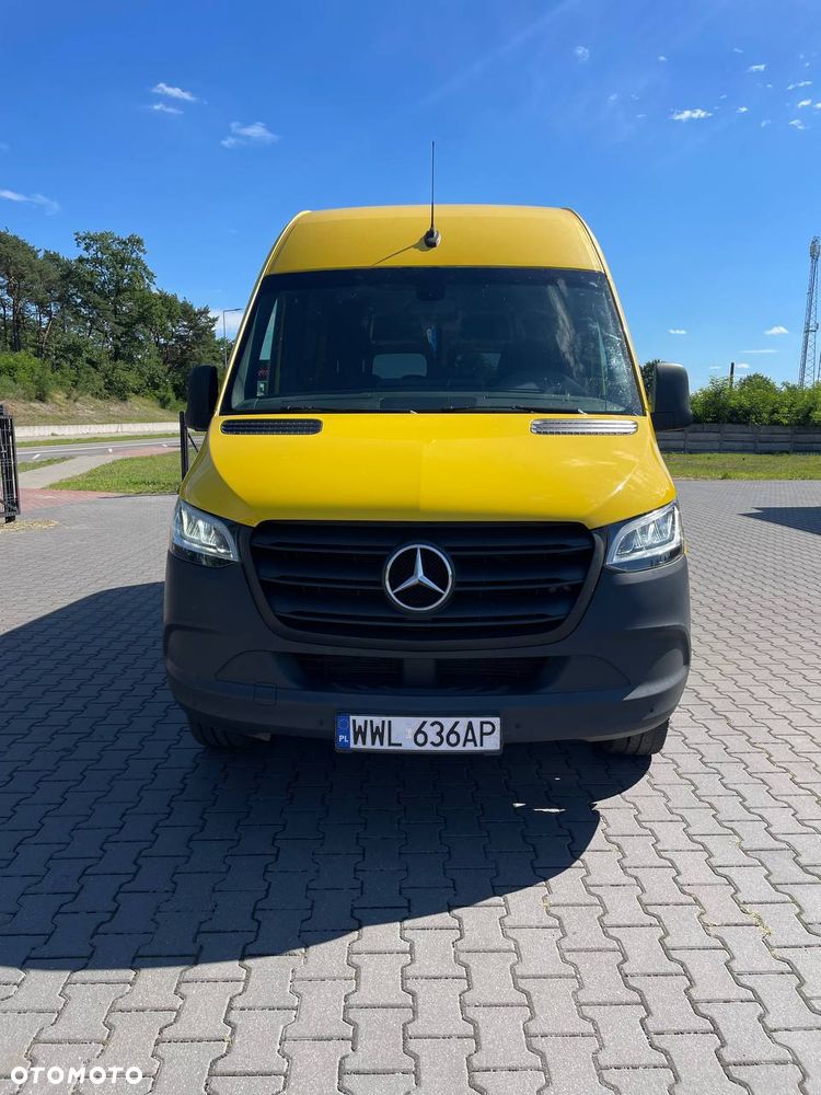 Mercedes-Benz Sprinter - 1