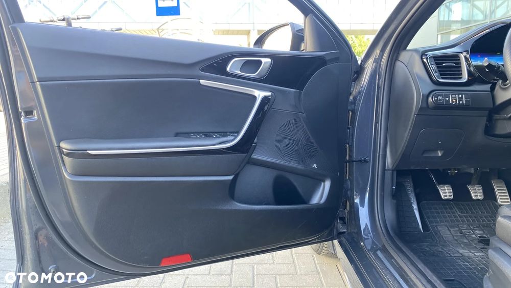Kia ProCeed 1.5 T-GDI GT Line - 10