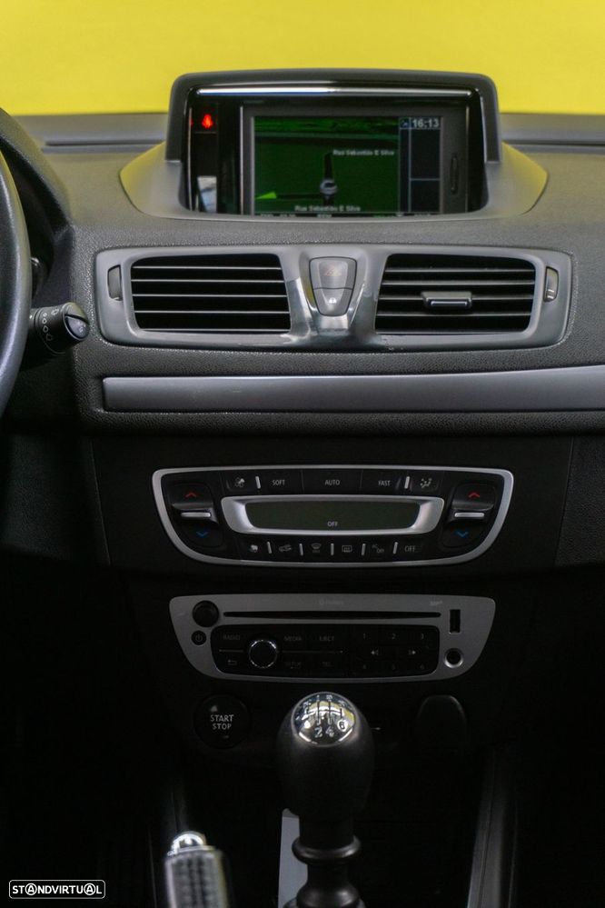 Renault Mégane Sport Tourer 1.5 dCi Limited - 17