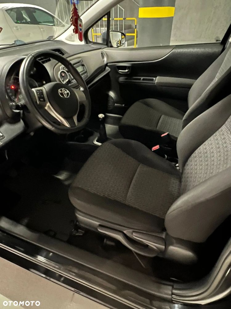 Toyota Yaris 1.0 Active - 5