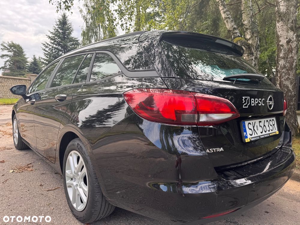 Opel Astra 1.2 T Elegance S&S - 9