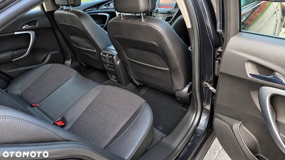 Opel Insignia - 8