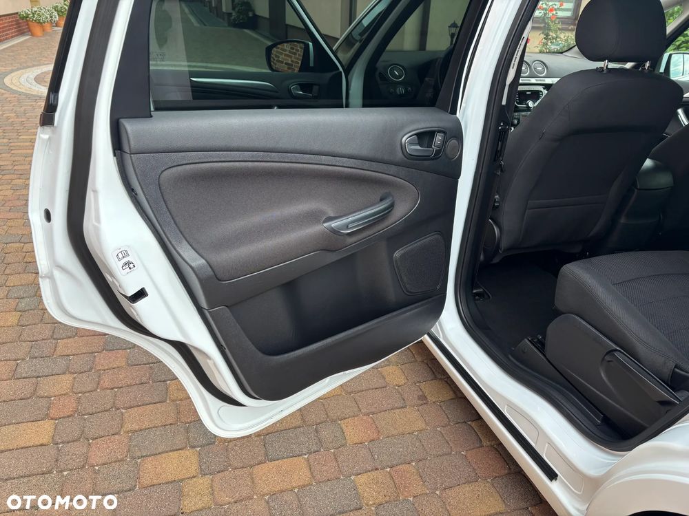 Ford S-Max 2.0 TDCi DPF Business Edition - 15