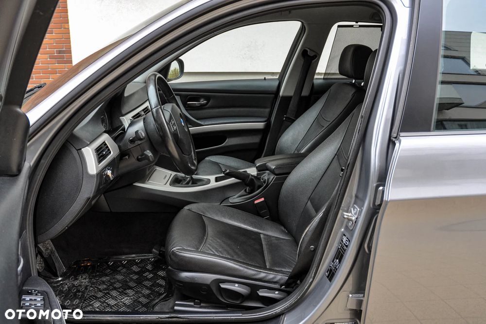 BMW Seria 3 320d - 7