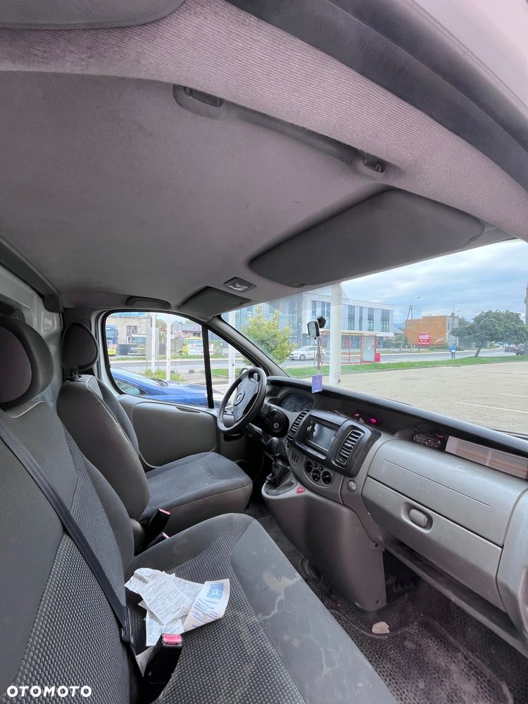 Opel Vivaro - 9