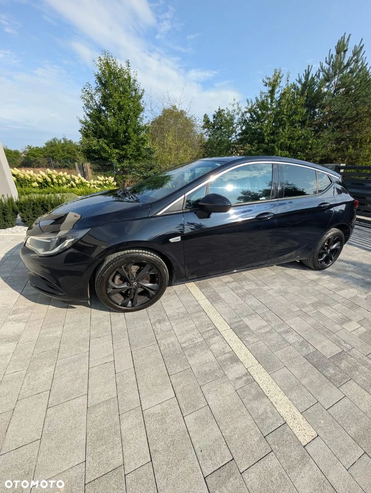 Opel Astra V 1.6 T Dynamic S&S - 2
