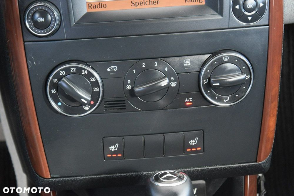 Mercedes-Benz Klasa A 160 Autotronic Elegance - 22