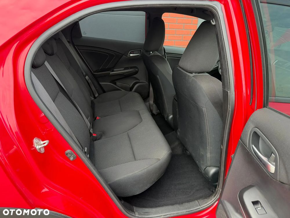 Honda Civic 1.6 i-DTEC Executive Black Edition - 14