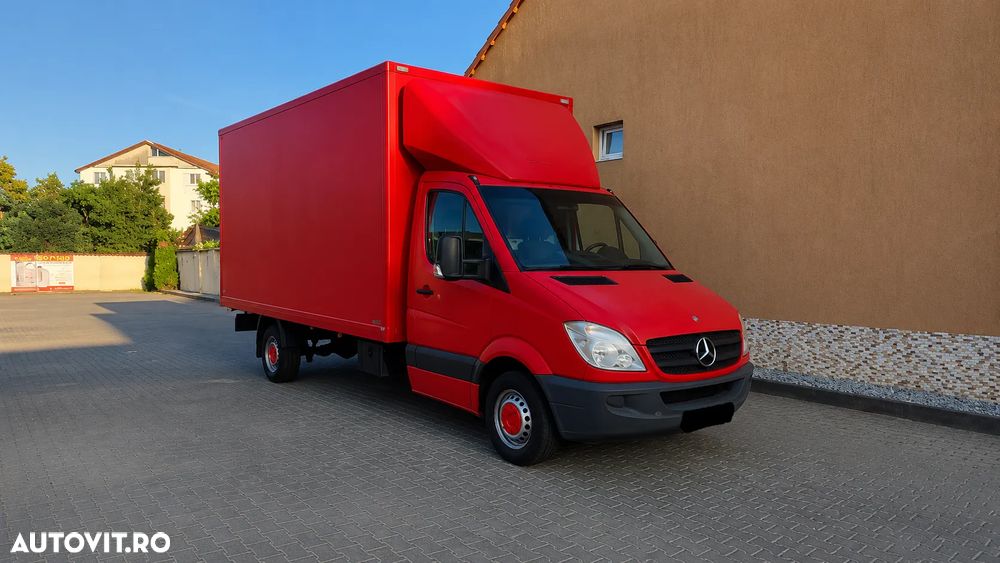 Mercedes-Benz Sprinter - 2