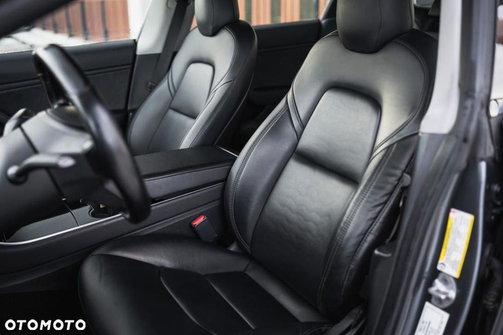 Tesla Model 3 - 22