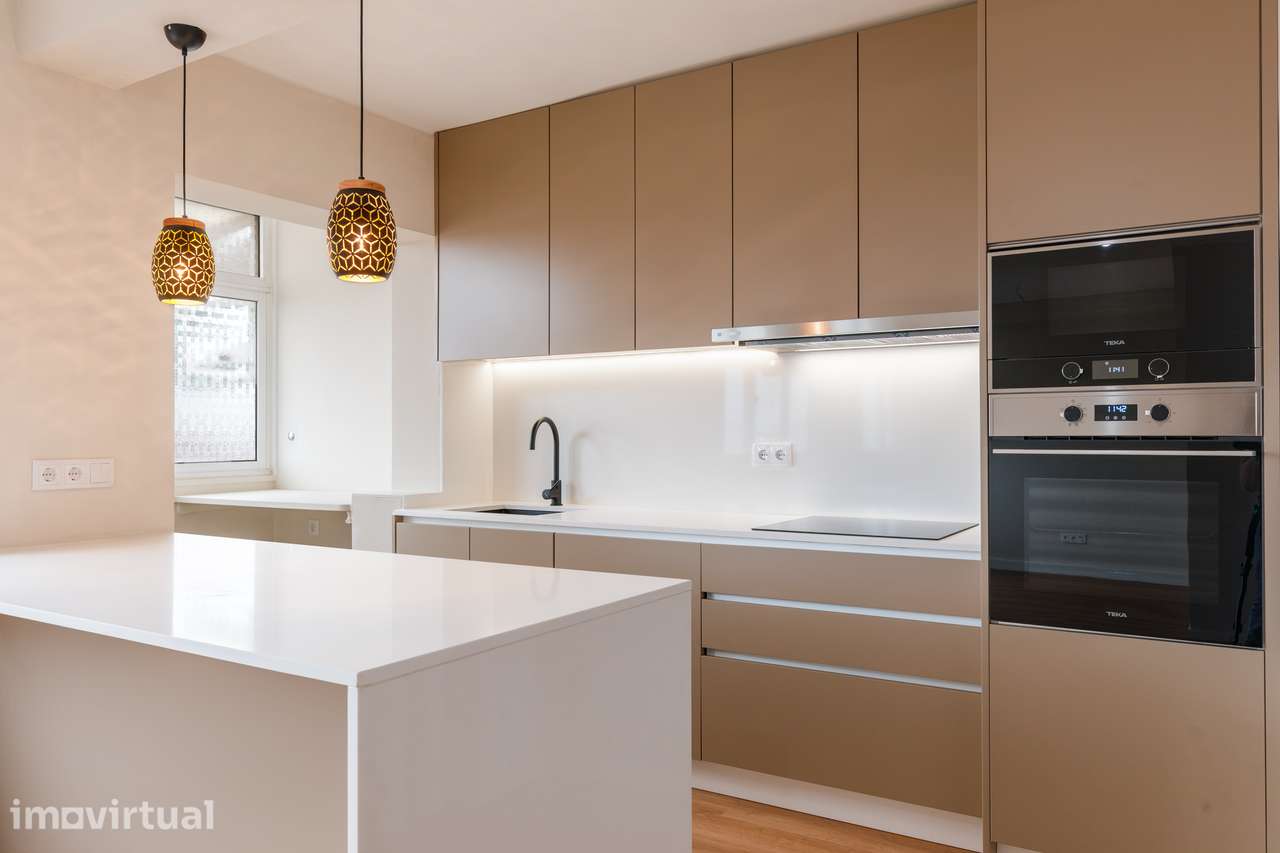 Apartamento T4 à venda na Praceta José Régio, 60 - Grande imagem: 2/25