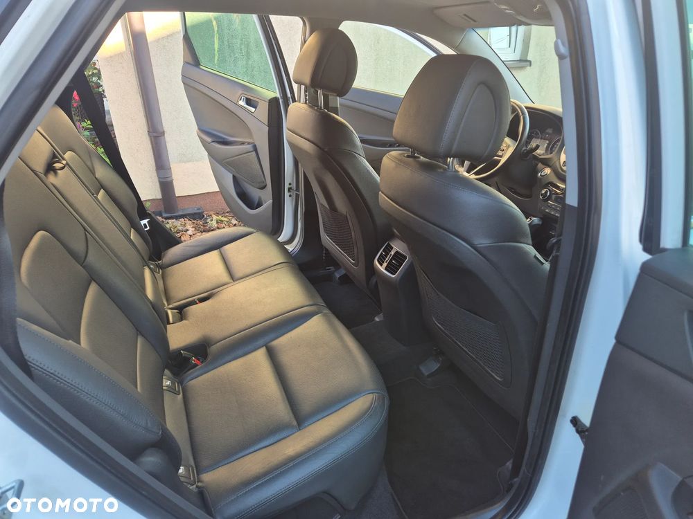 Hyundai Tucson blue 1.7 CRDi 2WD DCT Premium - 10