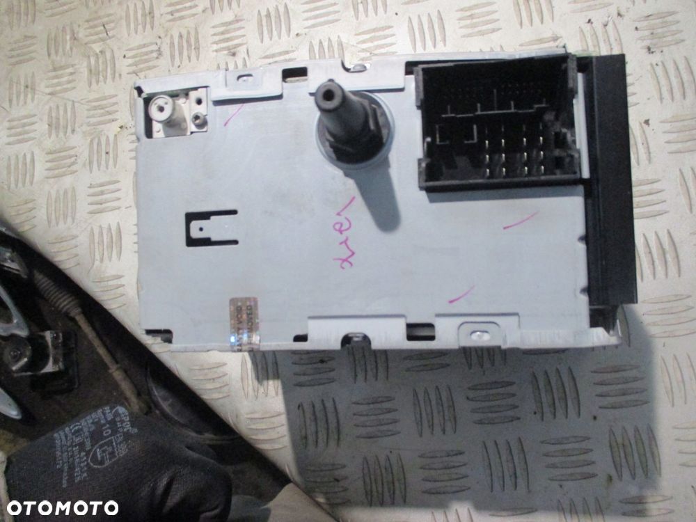 RADIO FABRYCZNE CD FORD FOCUS MK2 C-MAX I 4M5T-18C815-AD - 3