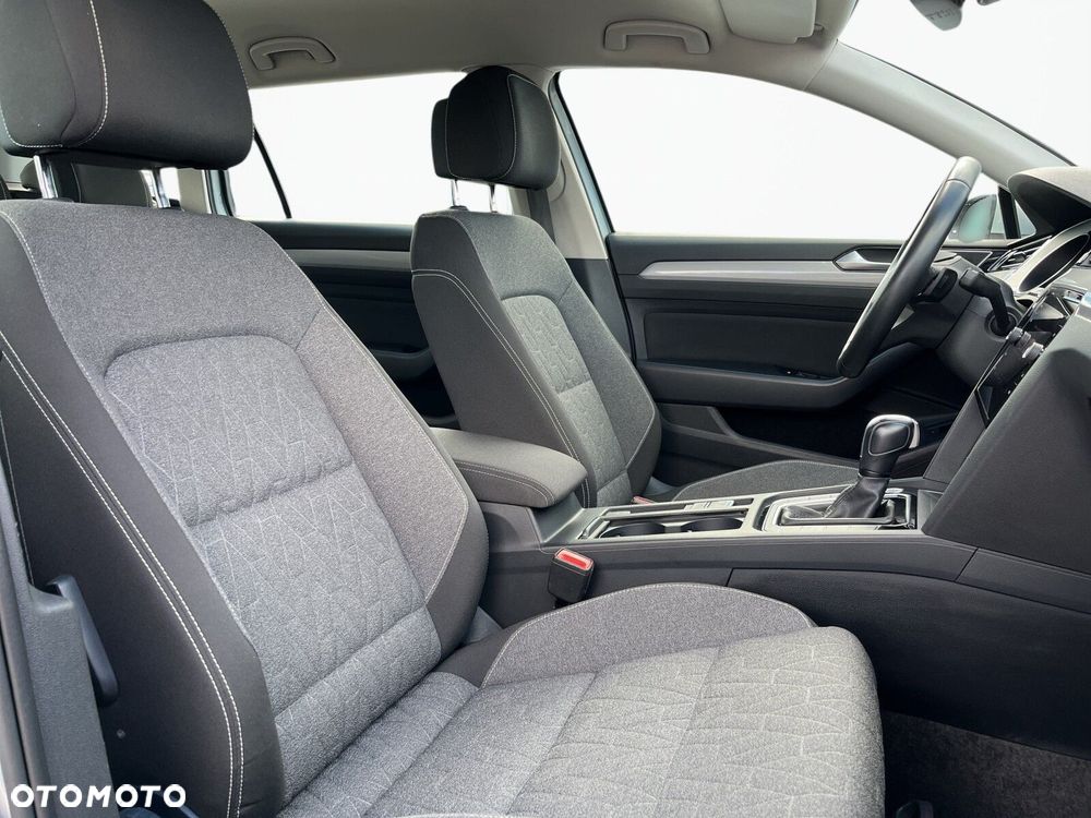 Volkswagen Passat Variant 1.5 TSI EVO Business DSG - 23