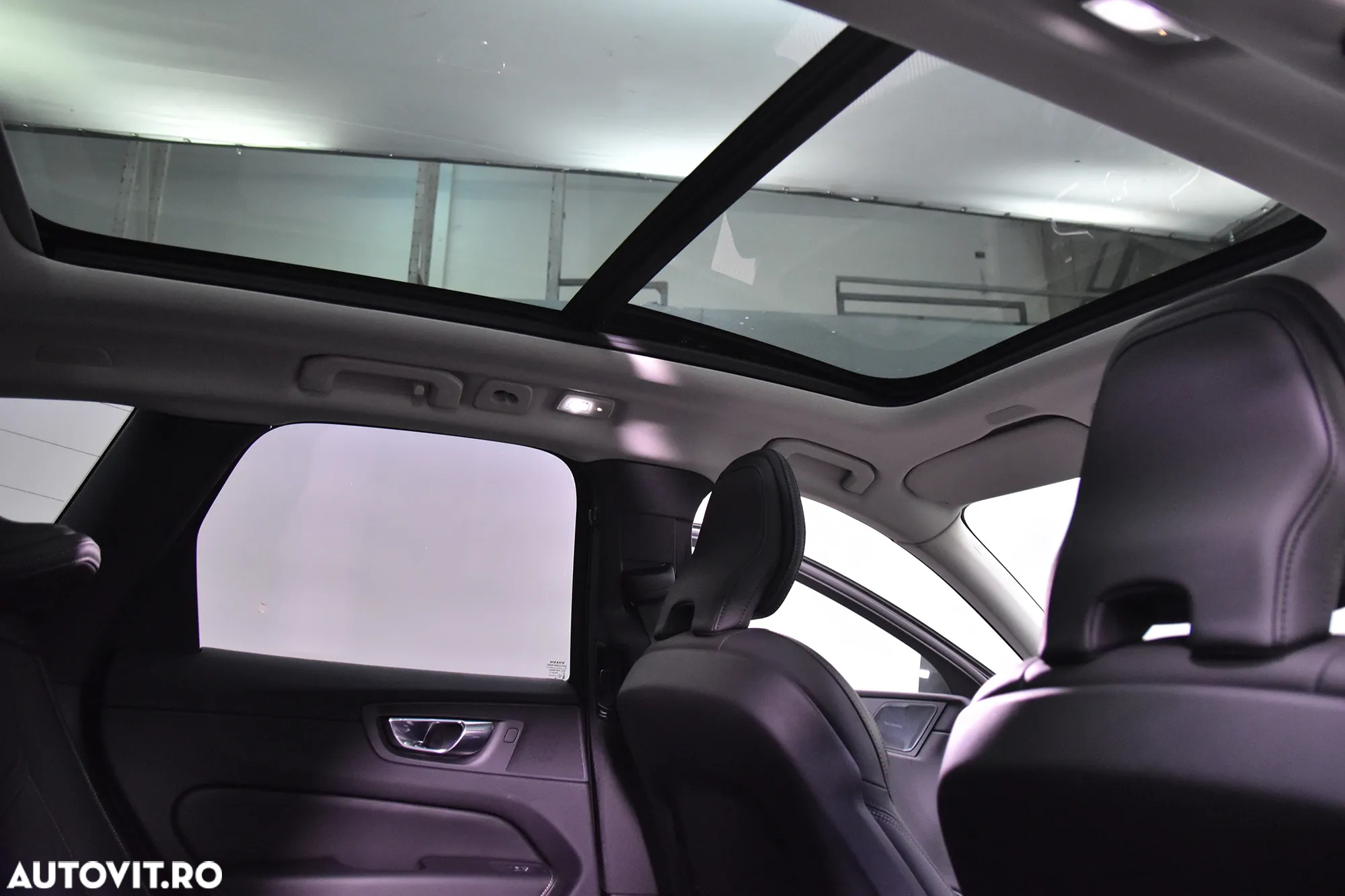 Volvo XC 60 T8 AWD Recharge Core - 22