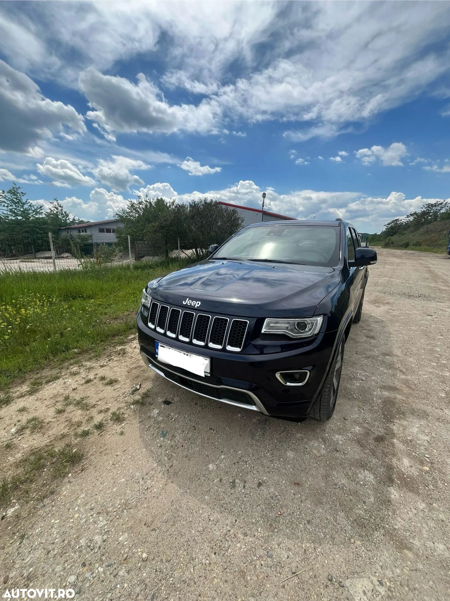 Jeep Grand Cherokee - 1