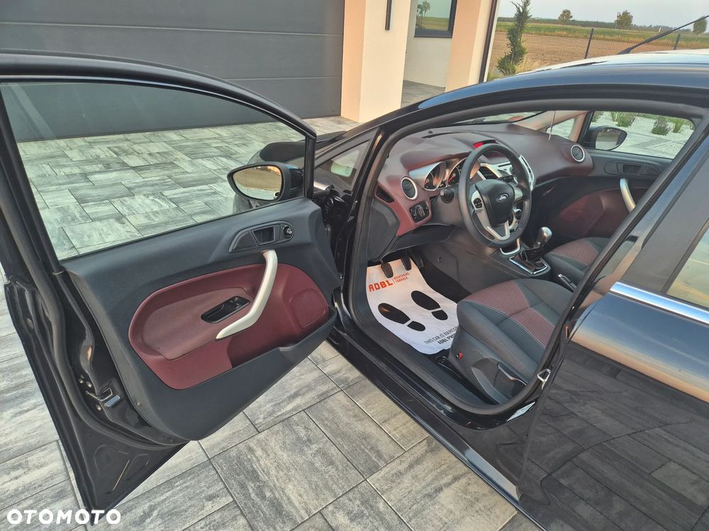 Ford Fiesta 1.25 Titanium - 29