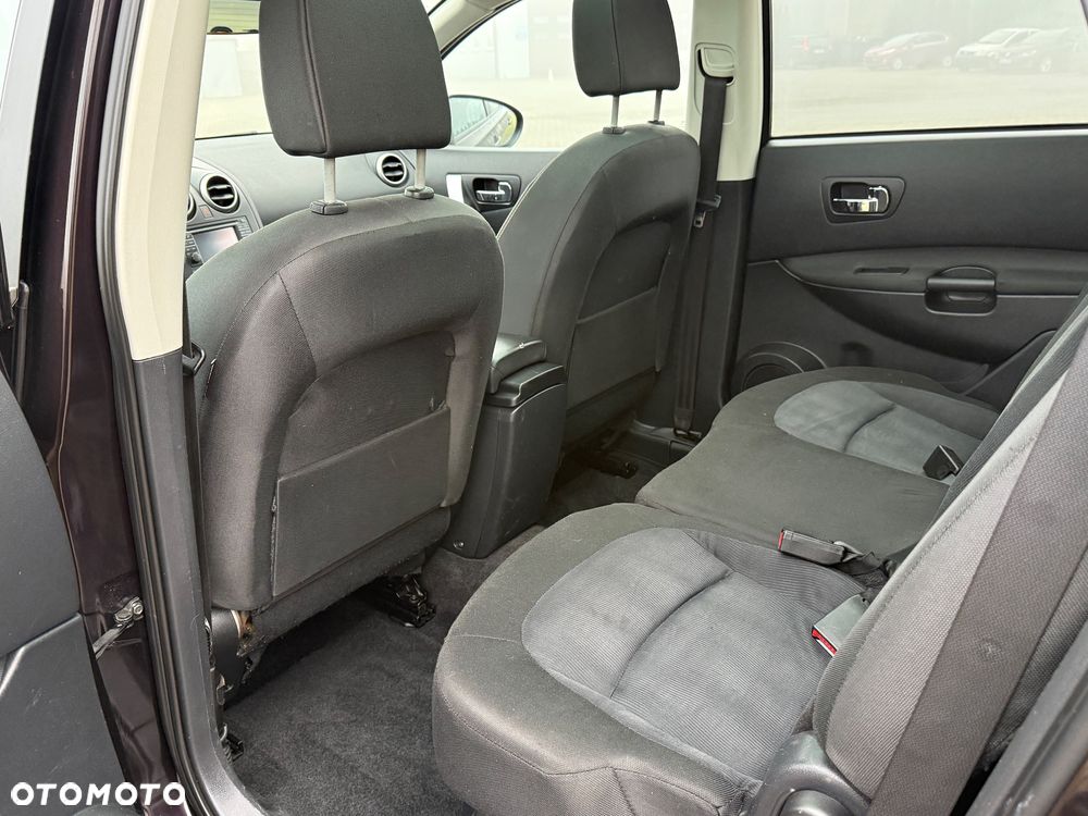 Nissan Qashqai+2 - 25