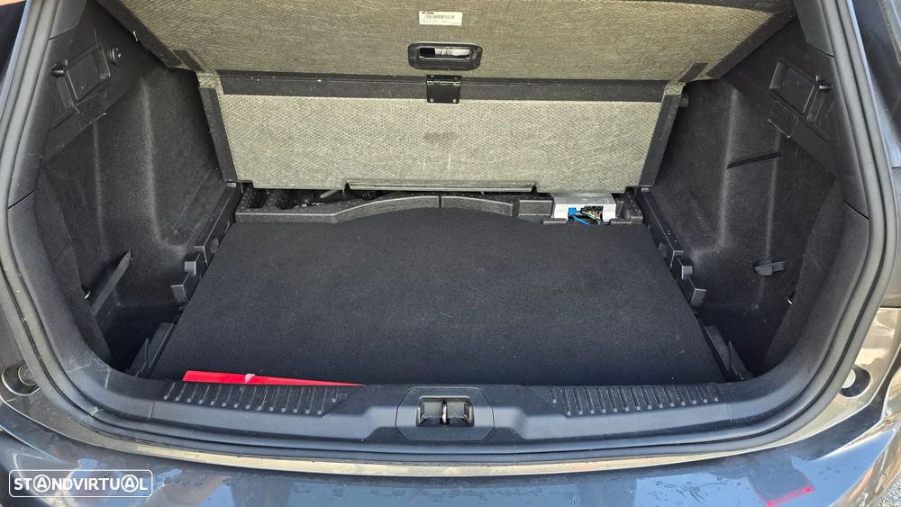 Ford Focus SW - 18